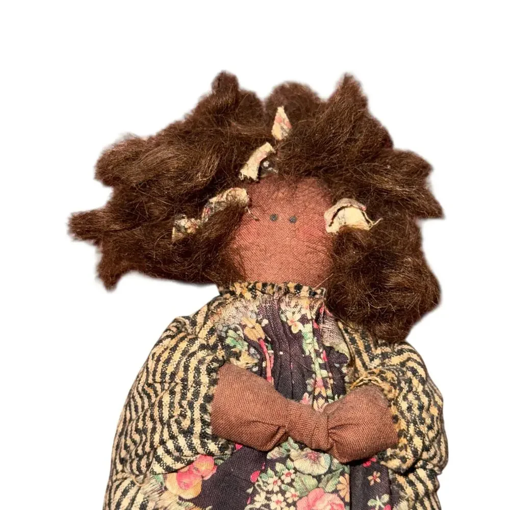 Vtg Primitive Folk Art Cloth Doll Hand Made Americana Woman Plaid Floral Dress